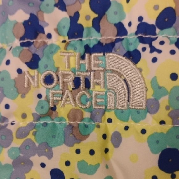 NORTH FACE REVERSIBLE COAT SIZE 6 GIRLS - Picture 5 of 6